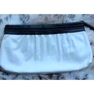 VINTAGE SUMMER CLUTCH HANDBAG. White/Black top strip 12" x 7"
